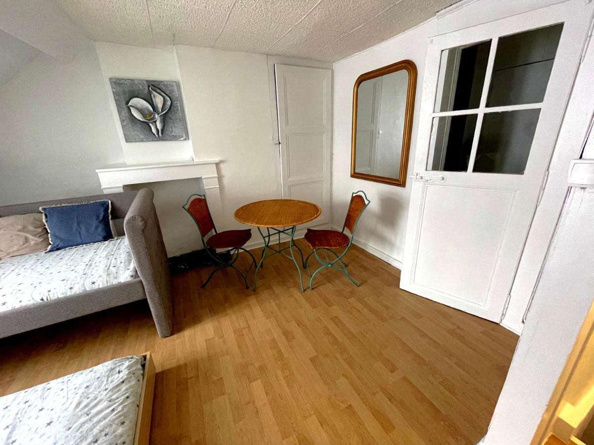 Triplex Plein Coeur Du Centre Historique Daire Charleville-Mézières Dış mekan fotoğraf