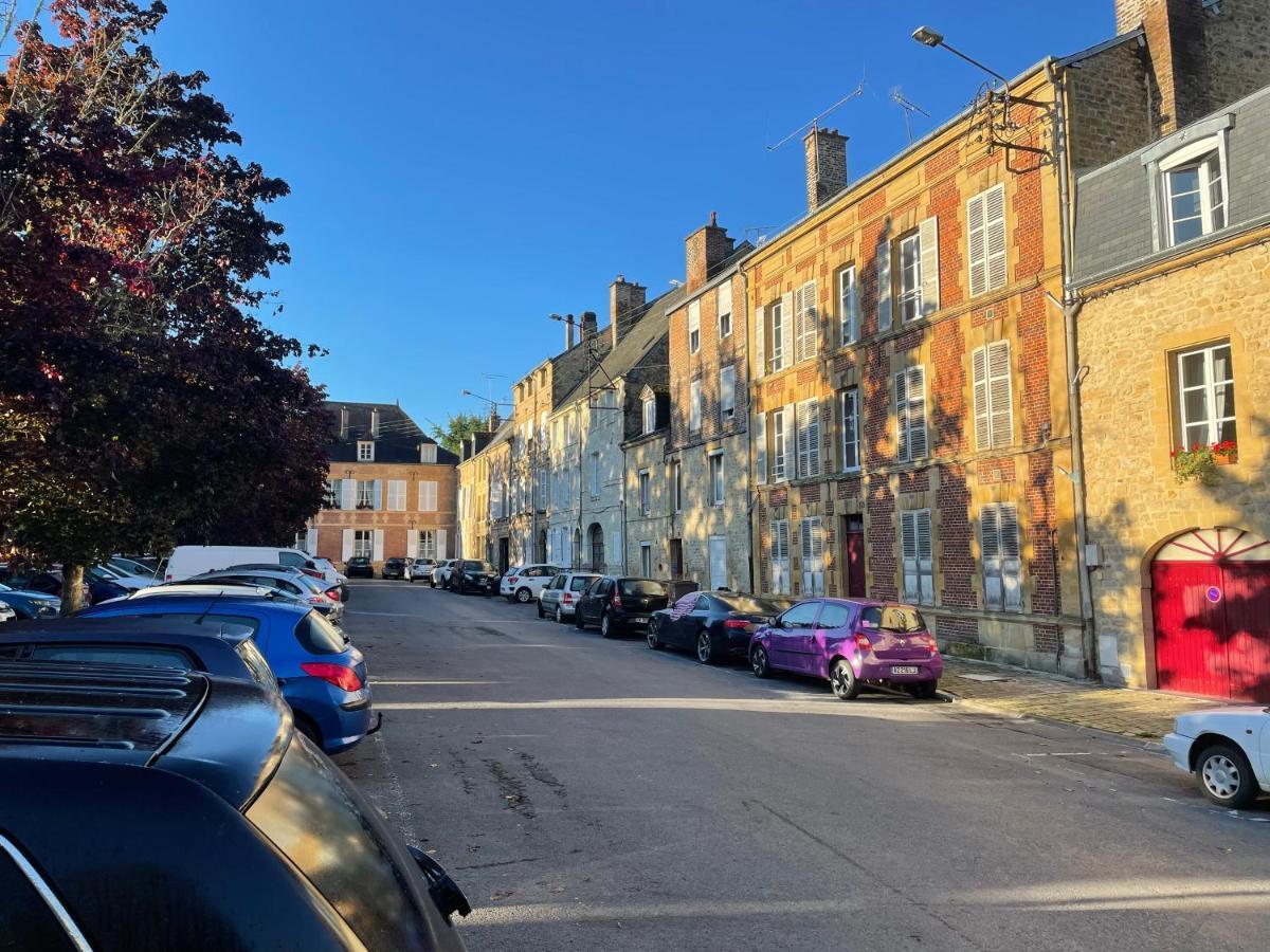 Triplex Plein Coeur Du Centre Historique Daire Charleville-Mézières Dış mekan fotoğraf
